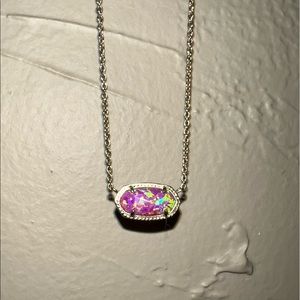 Kendra Scott Fuchsia Elisa Pendant necklace